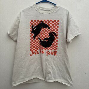 Harry Styles Love on Tour 2021 Rabbit T-Shirt Size Large